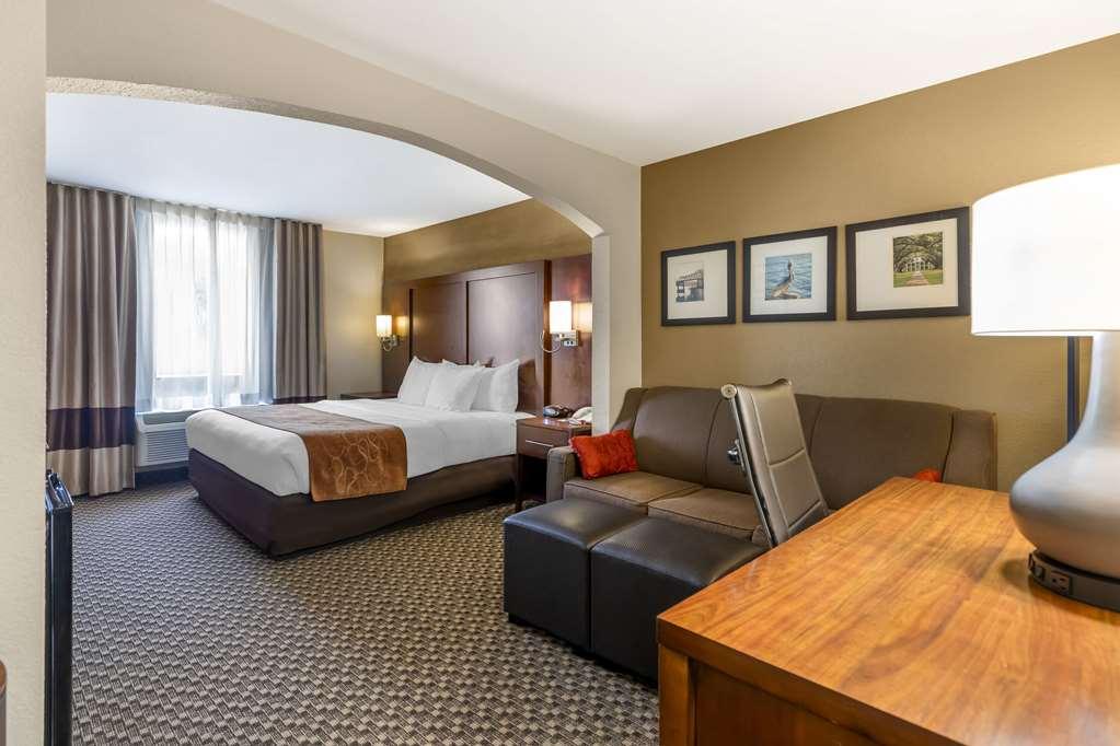 Hotel Comfort - Baton Rouge 3*