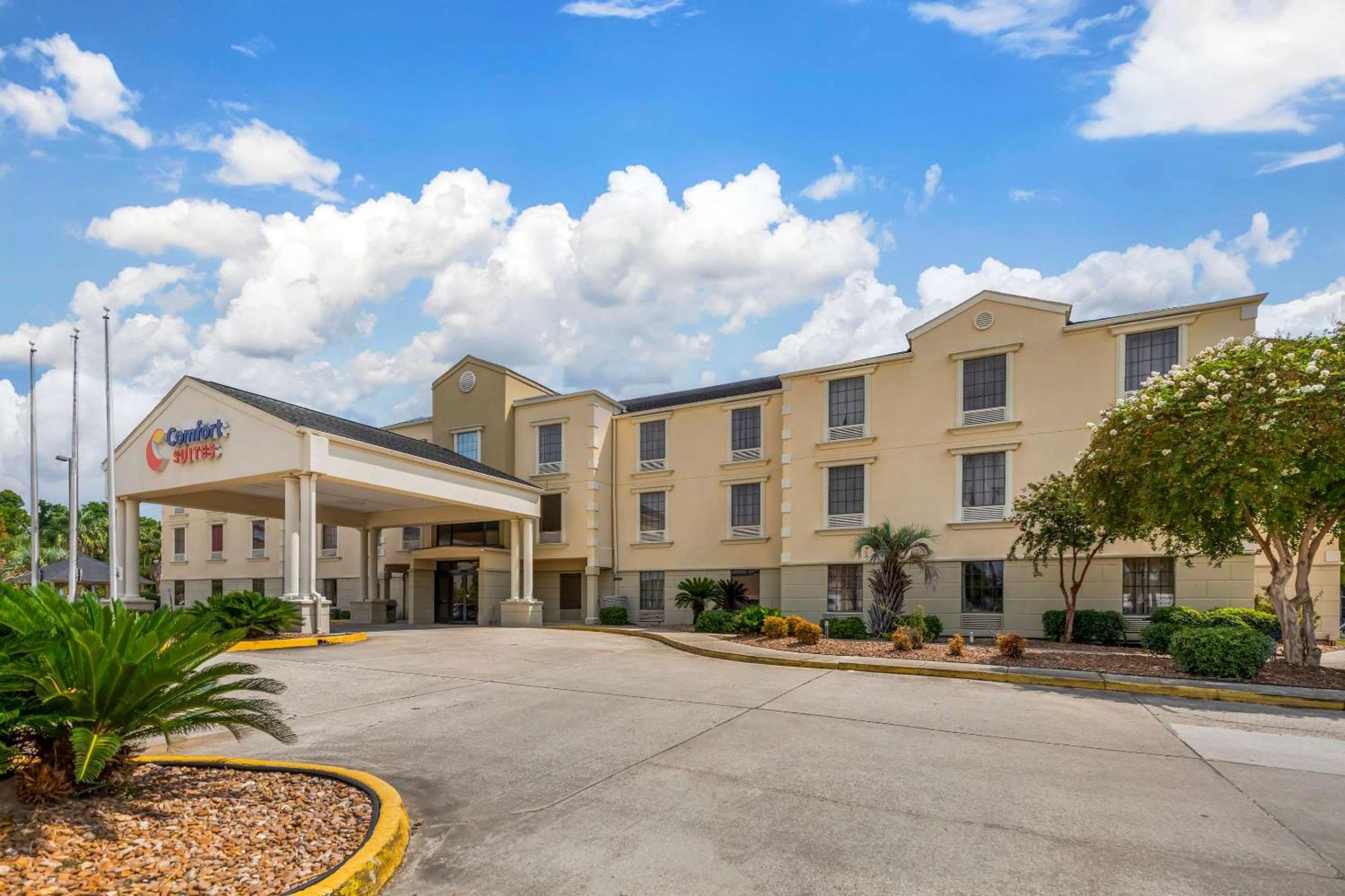 Hotel Comfort - Baton Rouge 3*