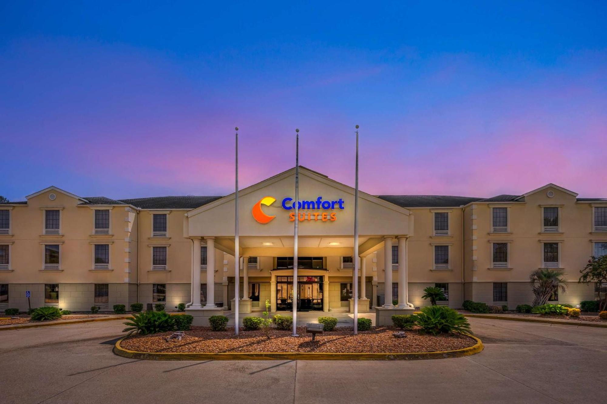 Hotel Comfort - Baton Rouge 3*